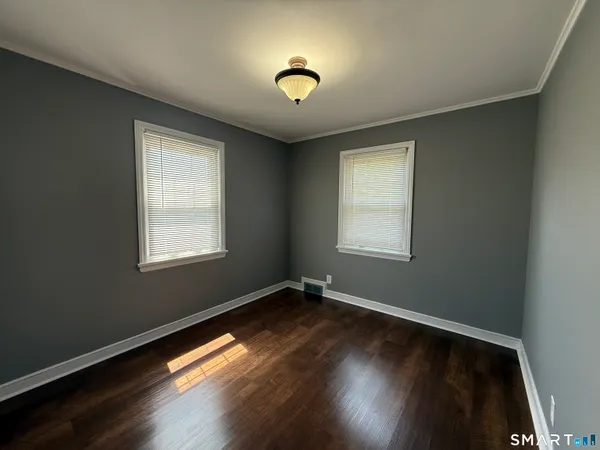 $2,200 | 31 Waterbury Road, Prospect, CT 06712