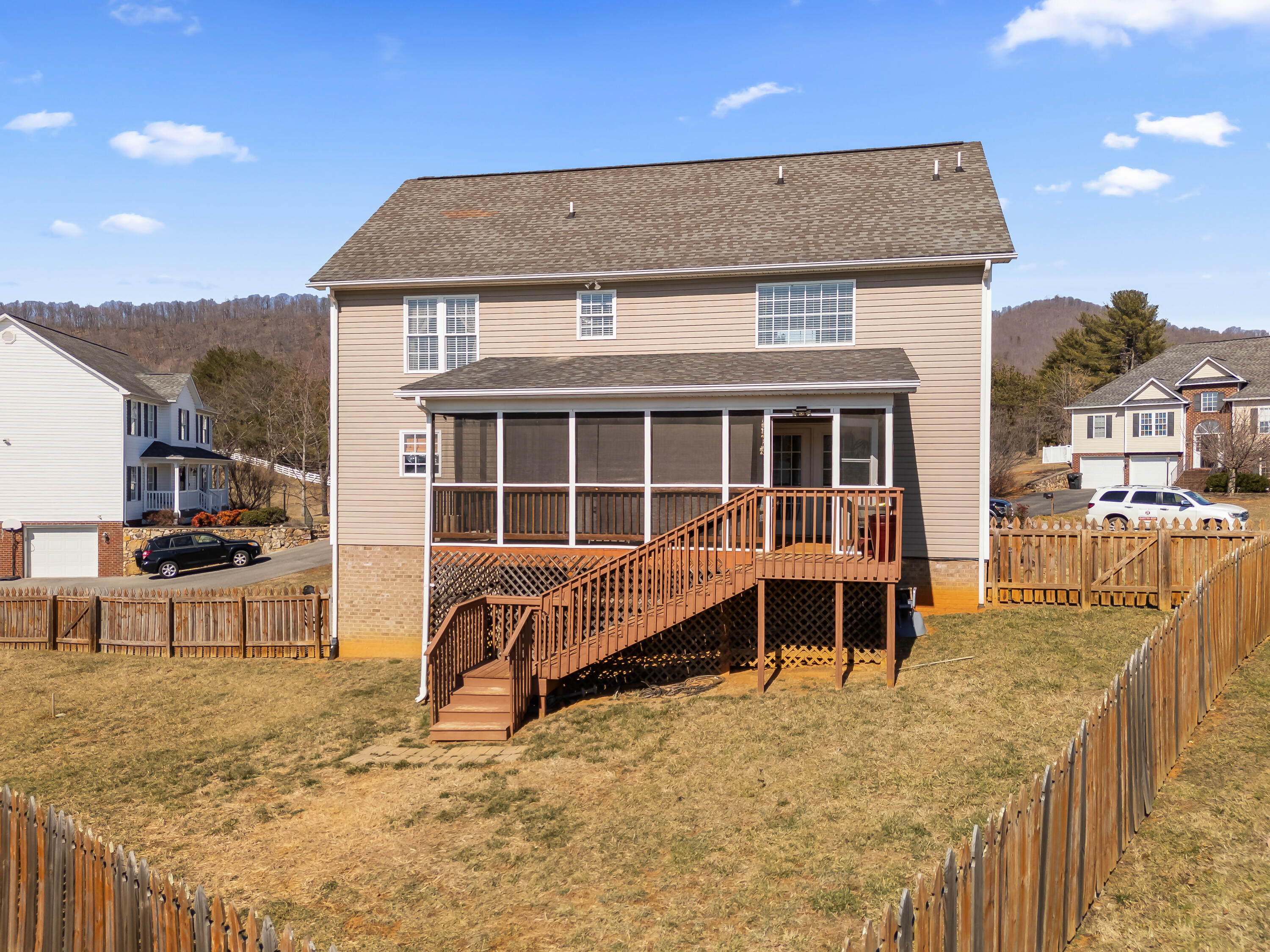 636 Castleridge Road Vinton, VA 24179 - Photo 3 of 37 38-636 Castleridge Rd_38