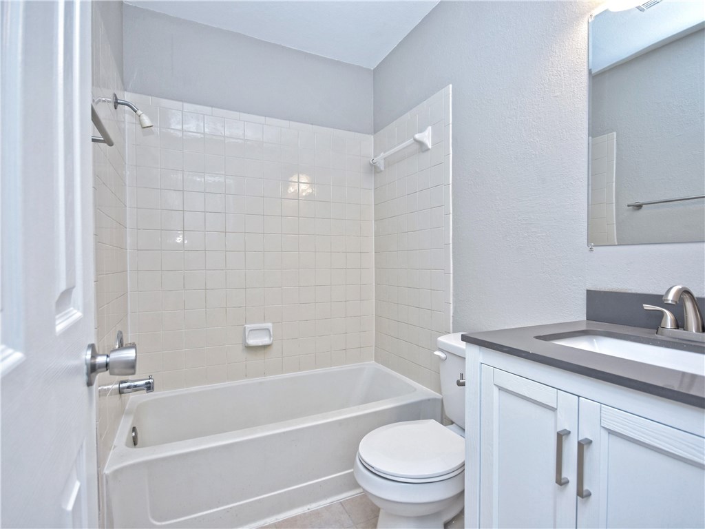 2302 Fuzz Fairway, Unit B Austin, TX 78728 - Photo 18 of 27 Completely remodeled hall bath.