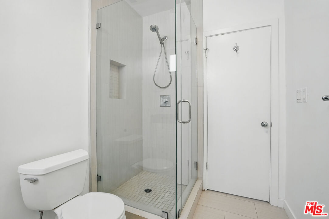 930 3rd Street, Unit 303 Santa Monica, CA 90403 - Photo 31 of 39