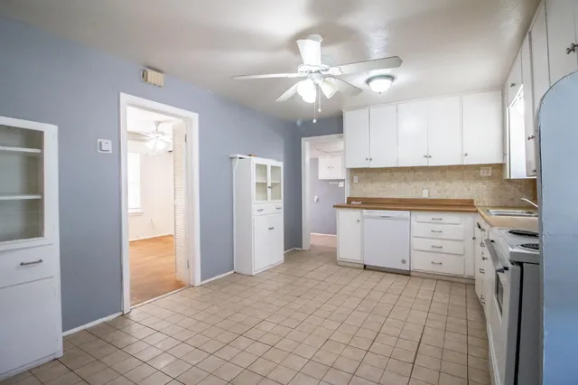 $420,000 | 1305 South 9th Street, Slaton, TX 79364