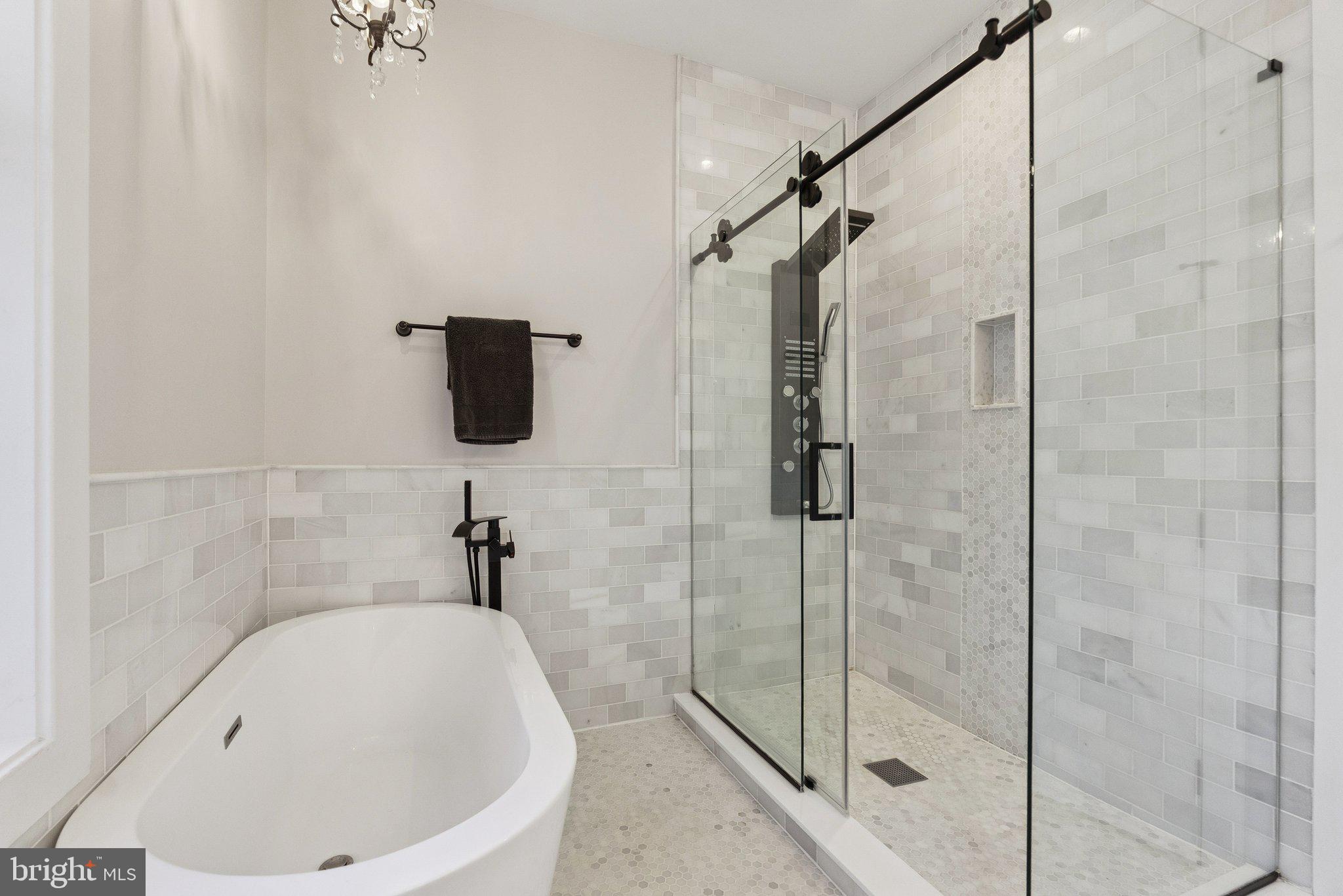 1207 Delafield Place Northwest Washington, DC 20011 - Photo 25 of 47 En suite for Primary