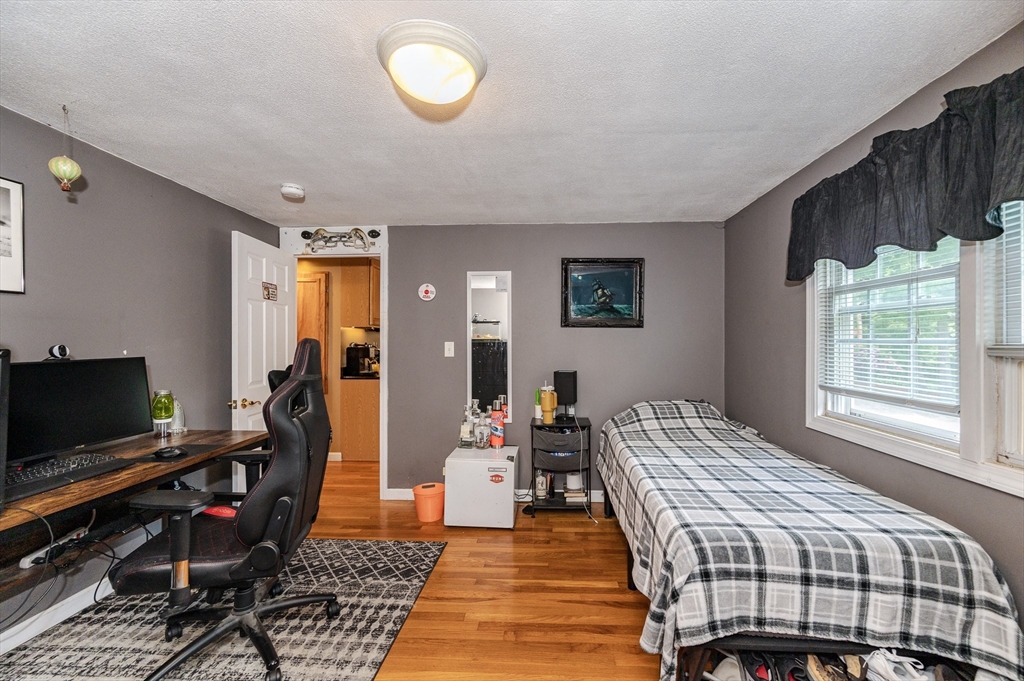 18 Edgehill Road Saugus, MA 01906 - Photo 11 of 30 Gallery Image 11