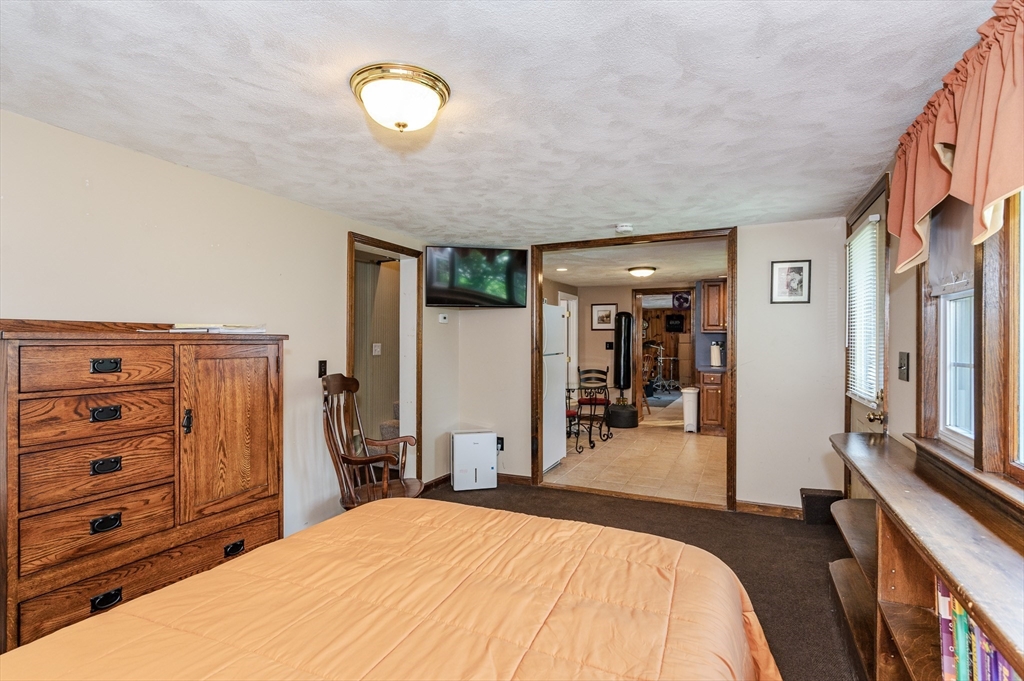 18 Edgehill Road Saugus, MA 01906 - Photo 20 of 30 Gallery Image 20