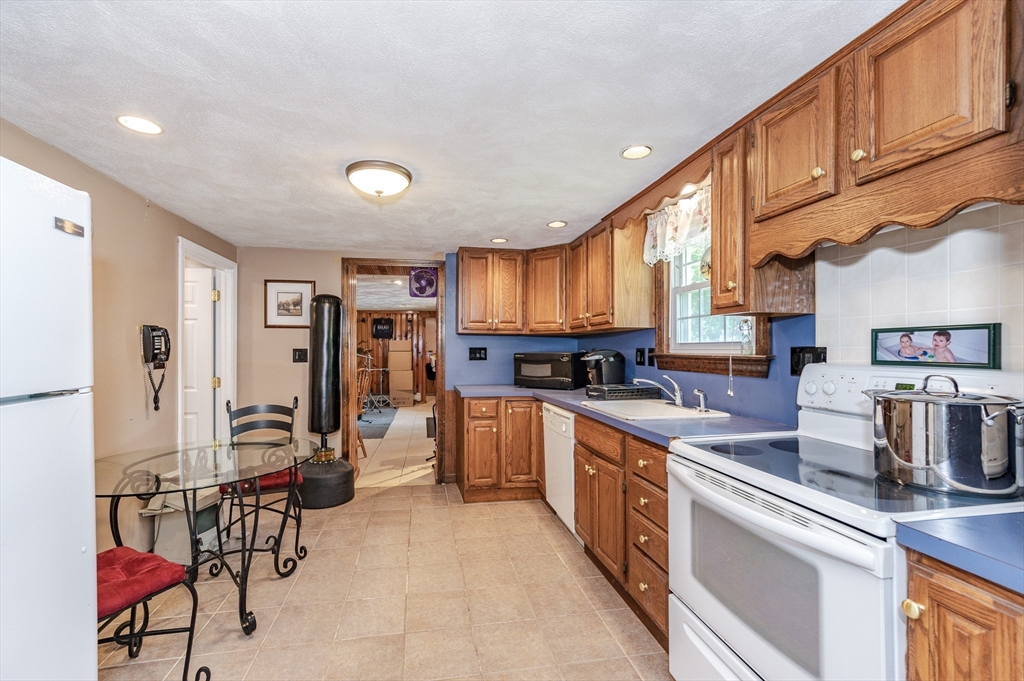 18 Edgehill Road Saugus, MA 01906 - Photo 22 of 30 Gallery Image 22