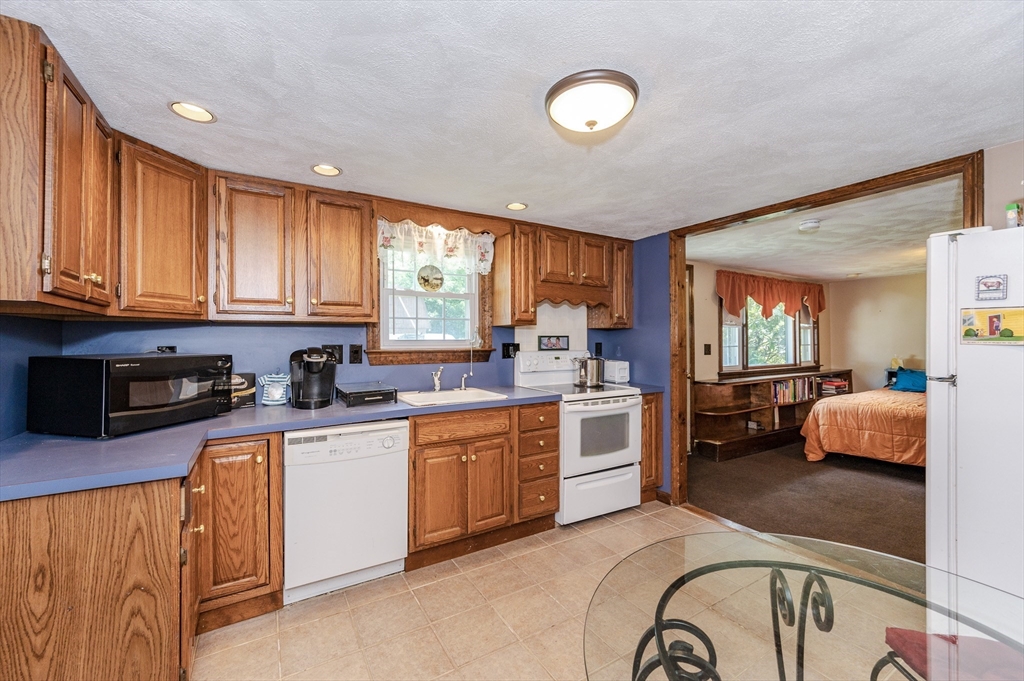 18 Edgehill Road Saugus, MA 01906 - Photo 24 of 30 Gallery Image 24