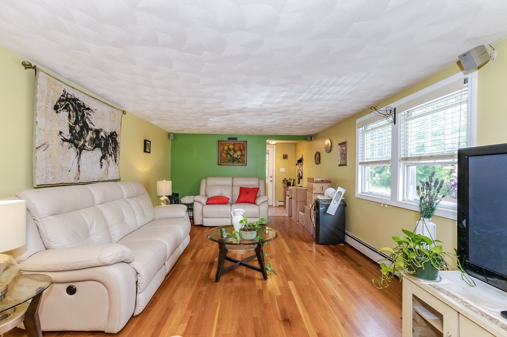 18 Edgehill Road Saugus, MA 01906 - Photo 5 of 30 Gallery Image 5