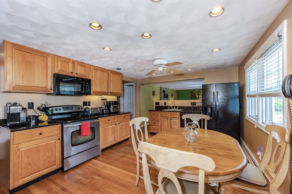18 Edgehill Road Saugus, MA 01906 - Photo 9 of 30 Gallery Image 9