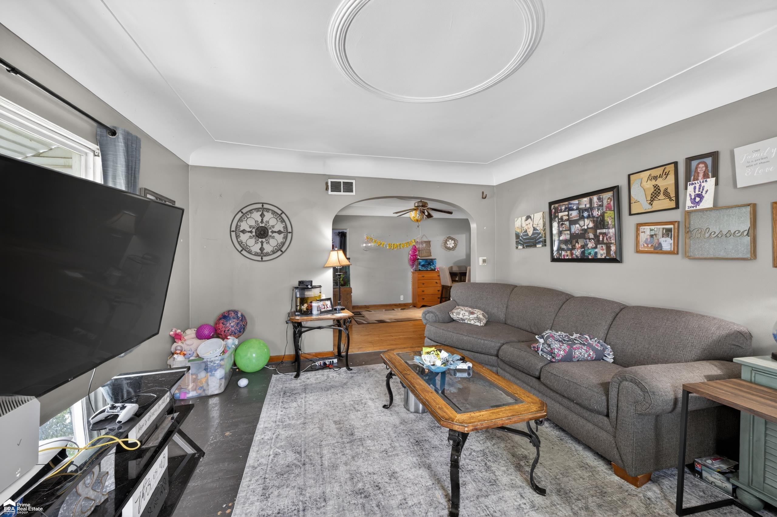1409 Stanton Street Bay City, MI 48708 - Photo 5 of 34