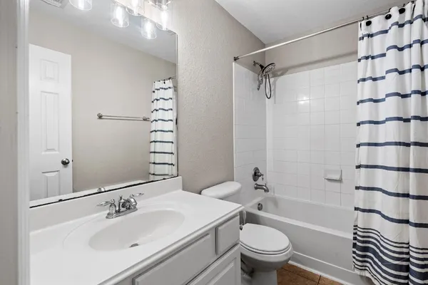 $2,400 | 6035 Turkey Creek, Missouri City, TX 77459