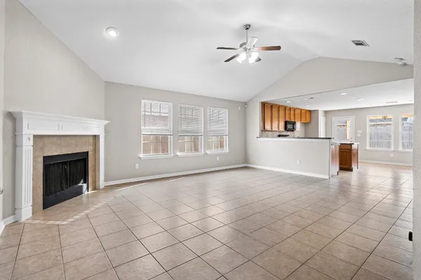 $2,400 | 6035 Turkey Creek, Missouri City, TX 77459