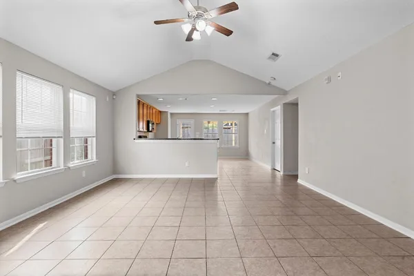 $2,400 | 6035 Turkey Creek, Missouri City, TX 77459