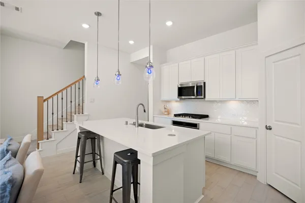 $2,750 | 19730 Curved Steel Drive, Cypress, TX 77433