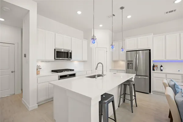 $2,750 | 19730 Curved Steel Drive, Cypress, TX 77433