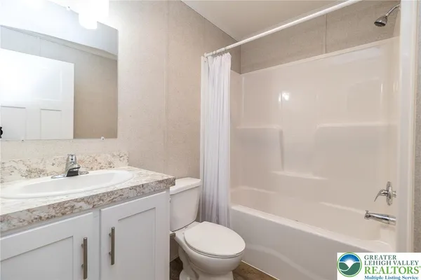 $194,900 | 465 Royal Manor Road, Unit LOT 7, Easton, PA 18042