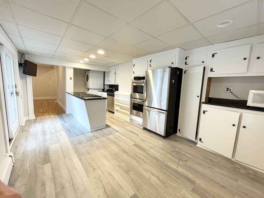 130 P, Unit 2 Boston, MA 02127 - Photo 4 of 23