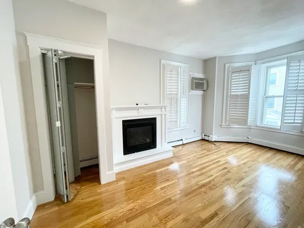 $6,500 | 130 P, Unit 2, Boston, MA 02127