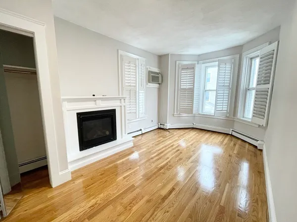 $6,500 | 130 P, Unit 2, Boston, MA 02127