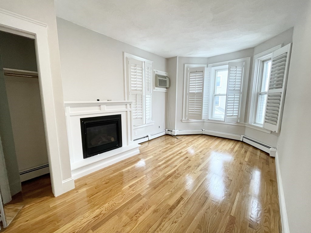 130 P, Unit 2 Boston, MA 02127 - Photo 7 of 23