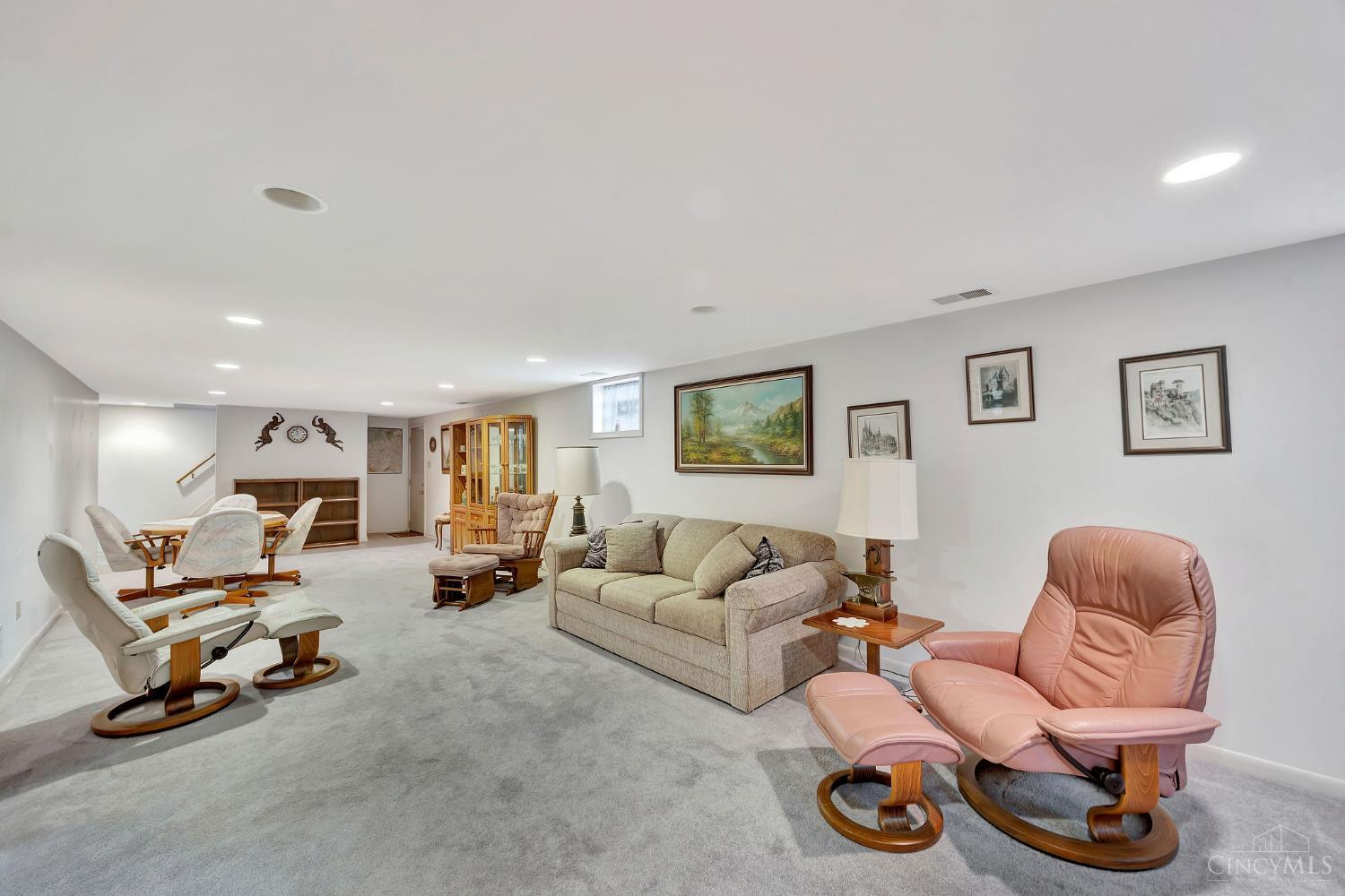6124 Wilmer Road Cincinnati, OH 45247 - Photo 44 of 61