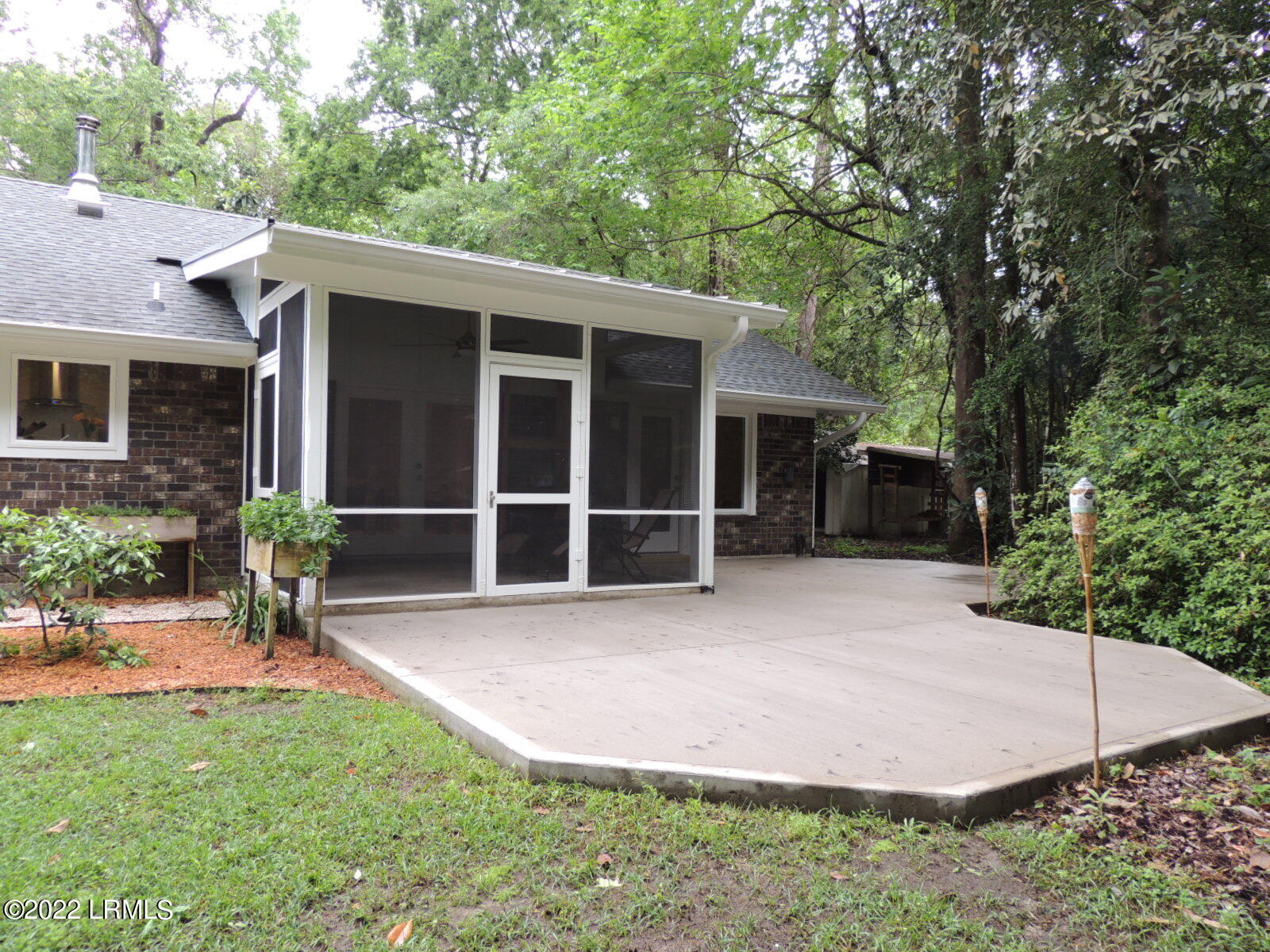 7610 Patterson Road Beaufort, SC 29906 - Photo 5 of 43 patios