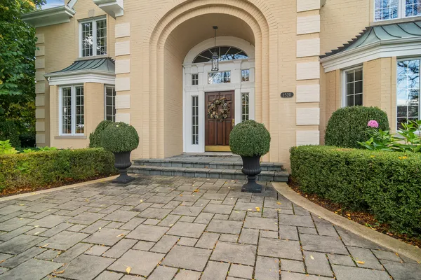 $2,350,000 | 1520 MacAlpin Circle, Inverness, IL 60010