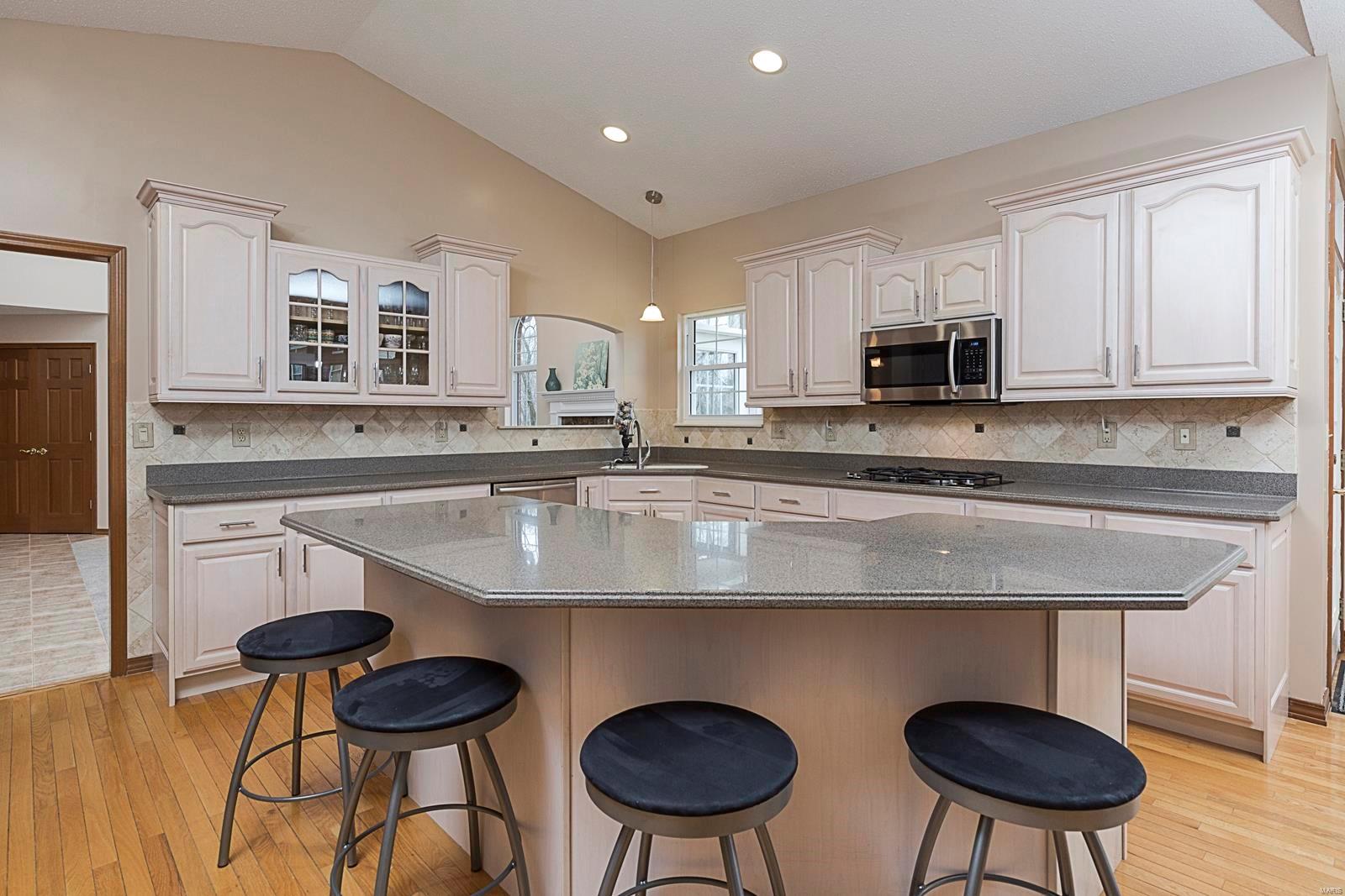 1217 Rutherford Ridge O'Fallon, IL 62269 - Photo 9 of 55