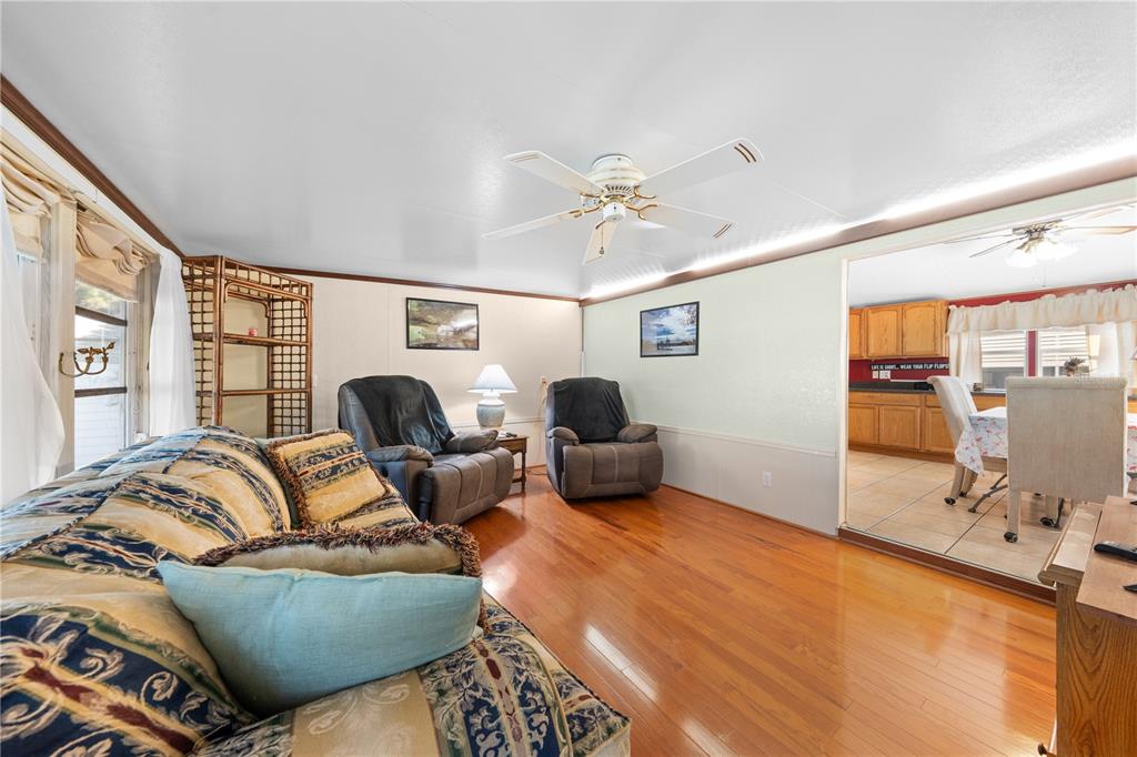 445 Citrus Ridge Drive Davenport, FL 33837 - Photo 4 of 54