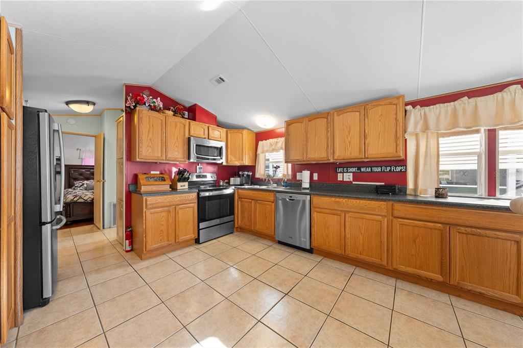 445 Citrus Ridge Drive Davenport, FL 33837 - Photo 7 of 54