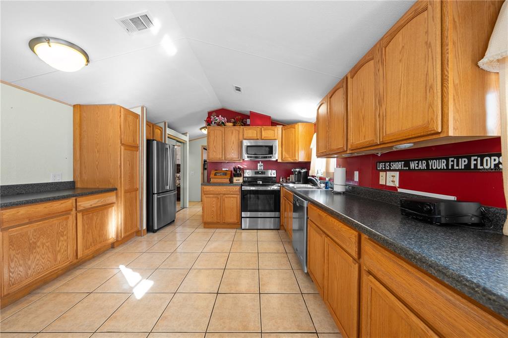 445 Citrus Ridge Drive Davenport, FL 33837 - Photo 9 of 54