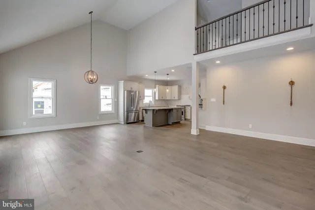 $1,075,900 | 102 Harvey Road, Unit 1P, Wallingford, PA 19086