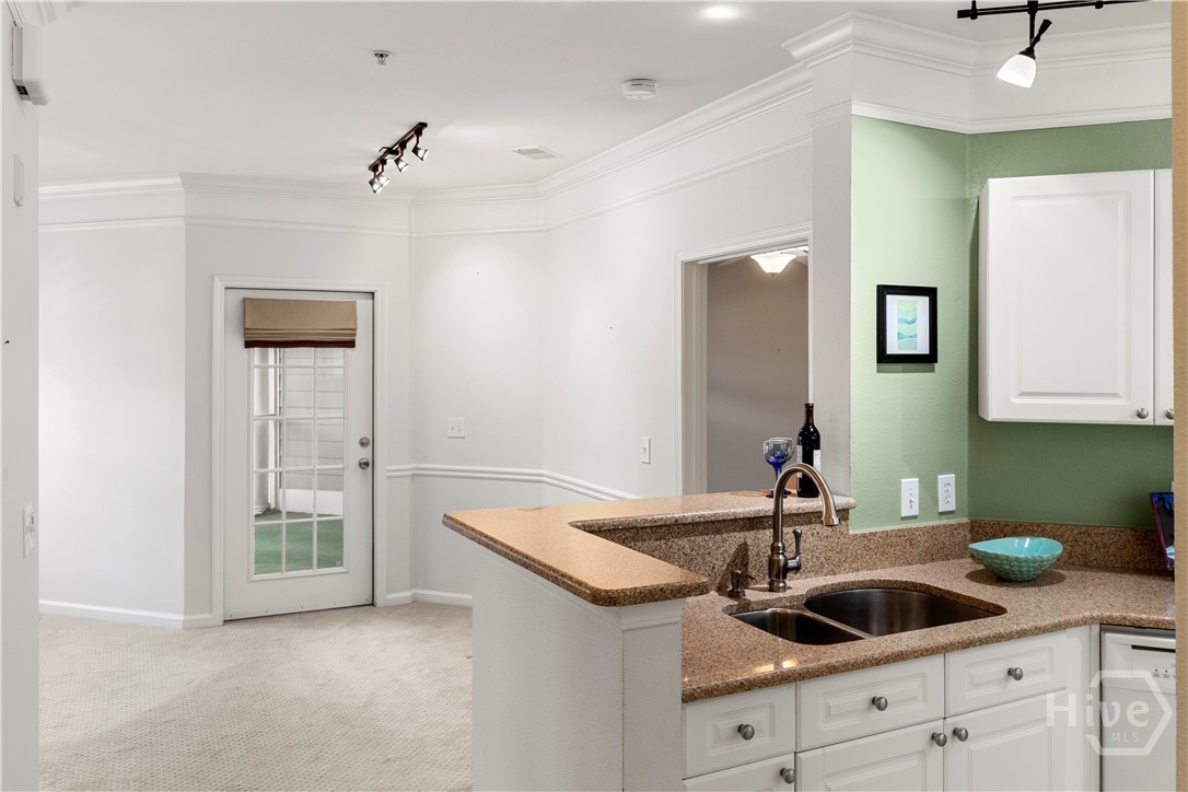 1324 Whitemarsh Way, Unit 1324 Savannah, GA 31410 - Photo 7 of 51