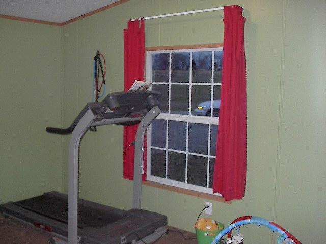 465 Storytown Road Hartsville, TN 37074 - Photo 11 of 16 3rd bedroom being used as exercise and workout room
