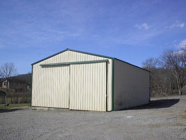 465 Storytown Road Hartsville, TN 37074 - Photo 16 of 16 30' x 40' equipment shop
