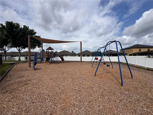 $2,295 | 14529 Scottburgh Glen Drive, Wimauma, FL 33598