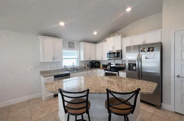 $2,295 | 14529 Scottburgh Glen Drive, Wimauma, FL 33598