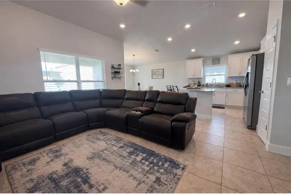 $2,295 | 14529 Scottburgh Glen Drive, Wimauma, FL 33598