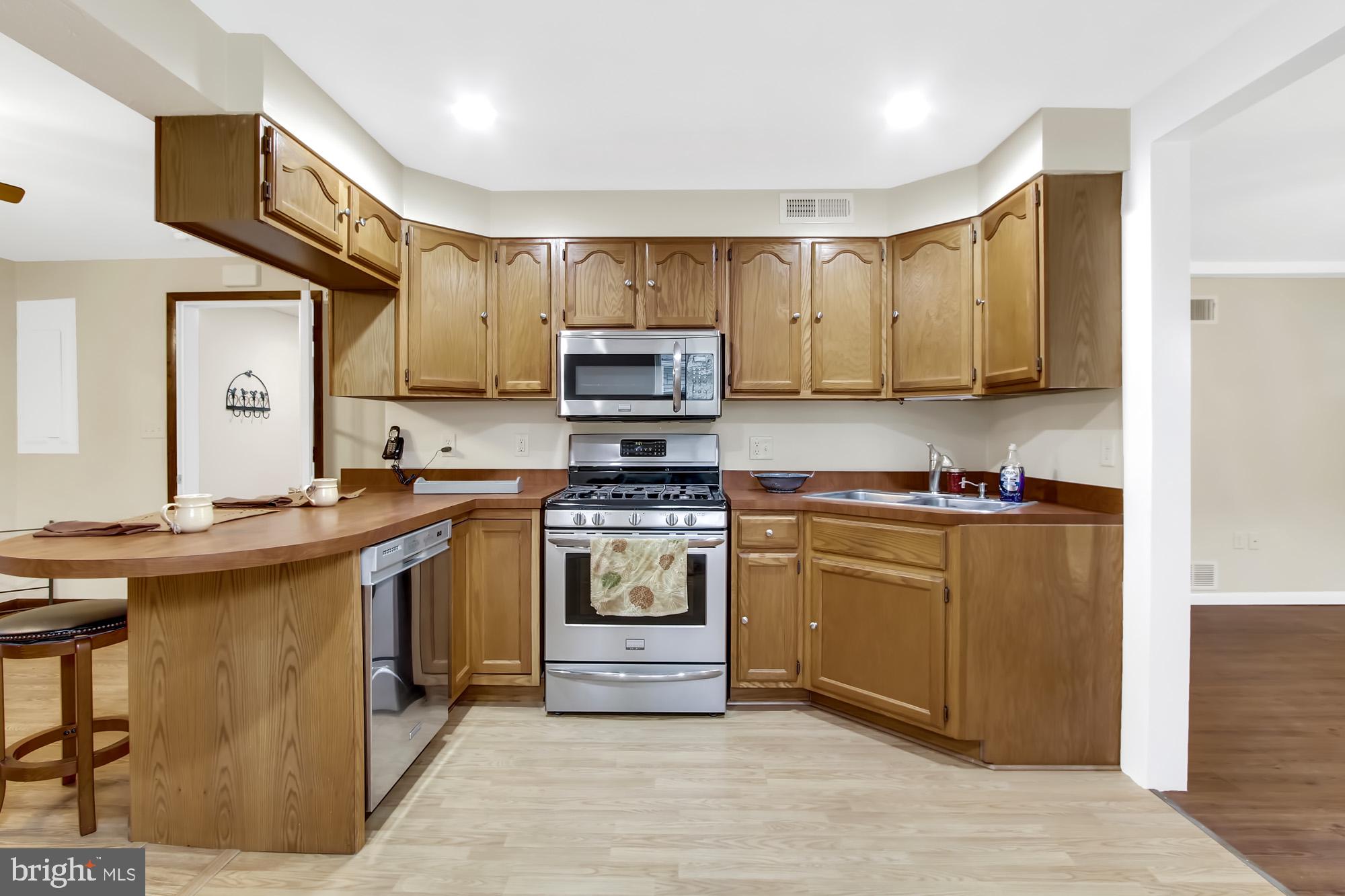 3231 Alta Vista Road Dover, PA 17315 - Photo 6 of 27 Gallery Image 6