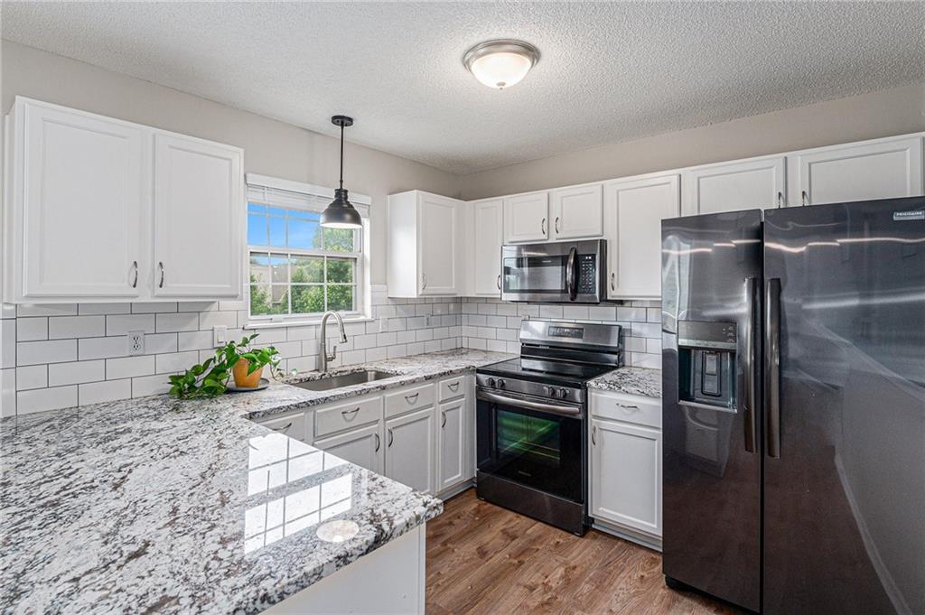 17360 South Ingrid Street Gardner, KS 66030 - Photo 12 of 29