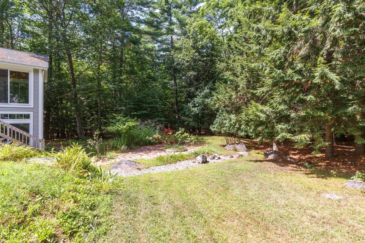 19 Hoit Road Epsom, NH 03234 - Photo 41 of 45