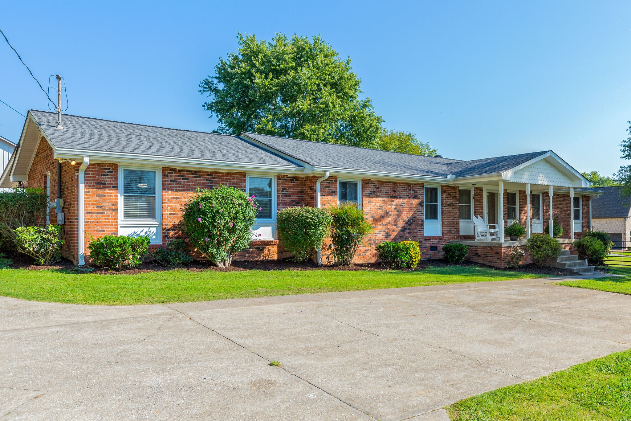 5111 Hickory Ridge Road Lebanon, TN 37090 - Photo 3 of 53 a front view of house with yard and green space