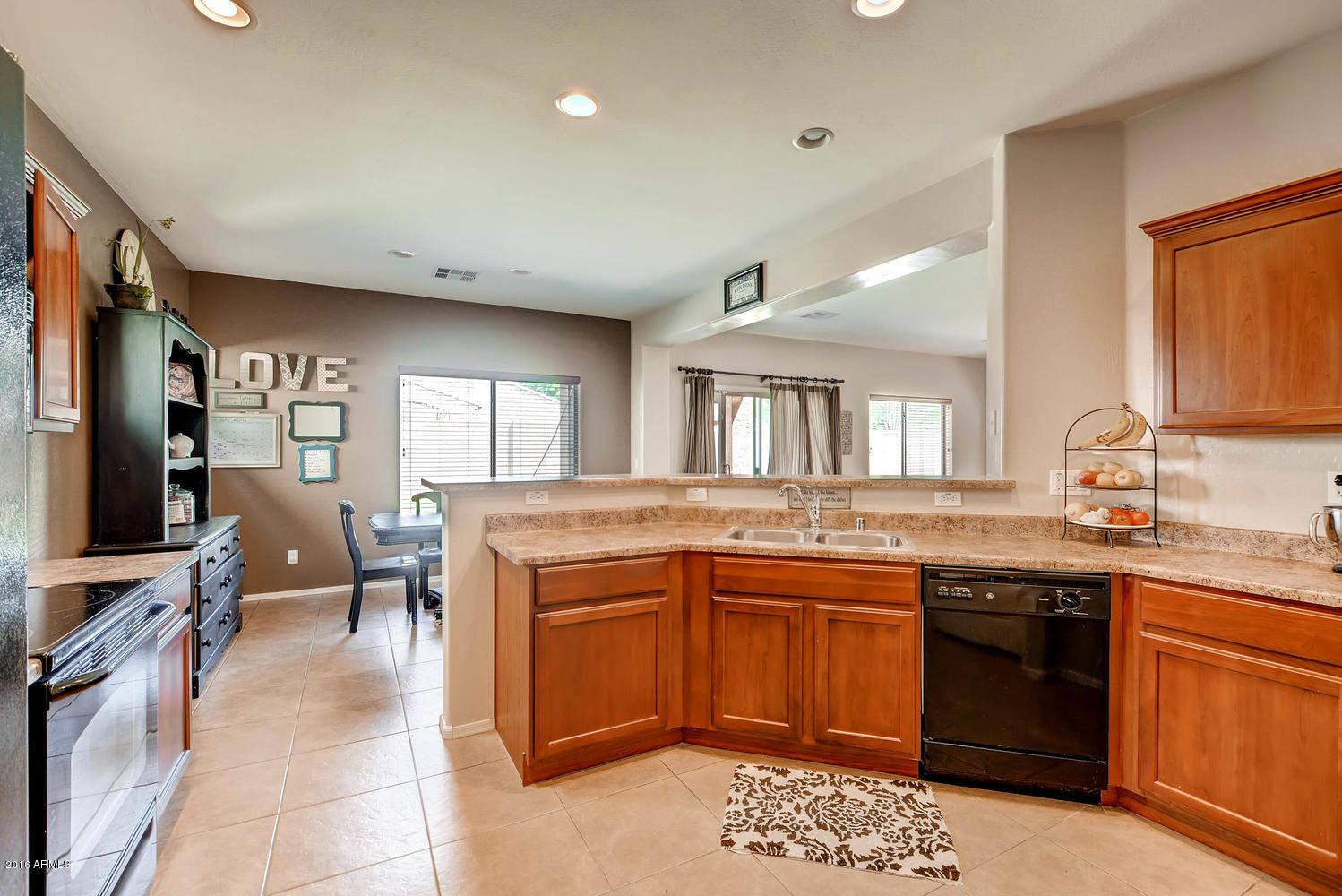 10032 West Chipman Road Tolleson, AZ 85353 - Photo 3 of 27 10032 W Chipman Rd Tolleson AZ-large-011