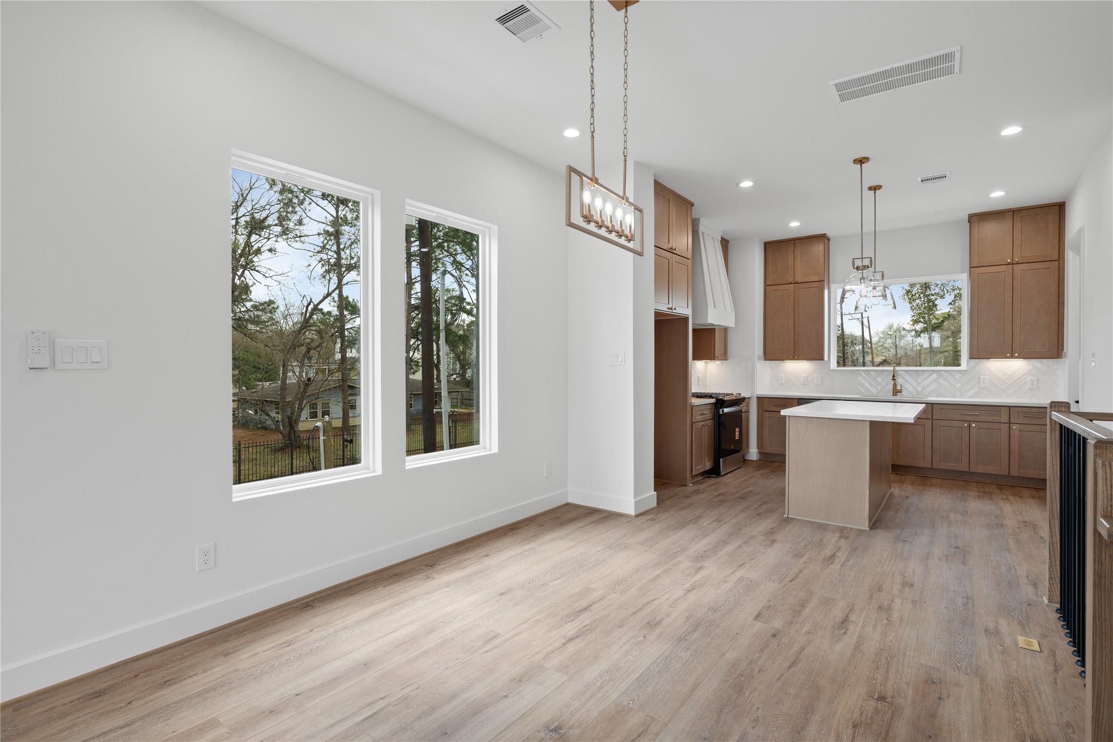 826 Curtin Street, Unit D Houston, TX 77018 - Photo 19 of 50