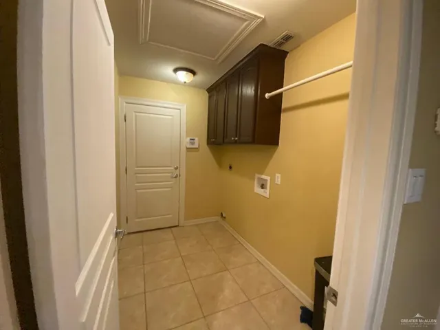 $2,000 | 3304 Blue Stone Street, Edinburg, TX 78542