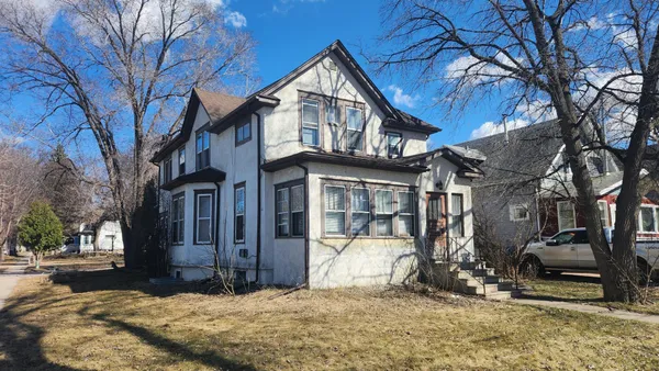 $195,000 | 1045 10th Street North, Fargo, ND 58102