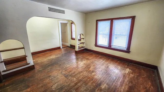 $225,000 | 1045 10th Street North, Fargo, ND 58102