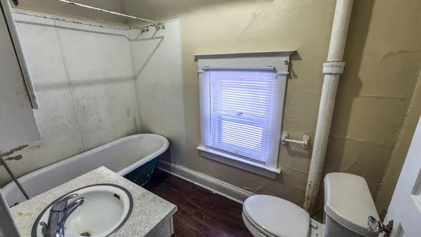 $205,000 | 1045 10th Street North, Fargo, ND 58102