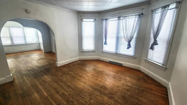 $205,000 | 1045 10th Street North, Fargo, ND 58102