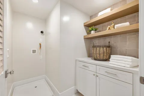 $1,975,000 | 318 Chinquapin Avenue, Carlsbad, CA 92008