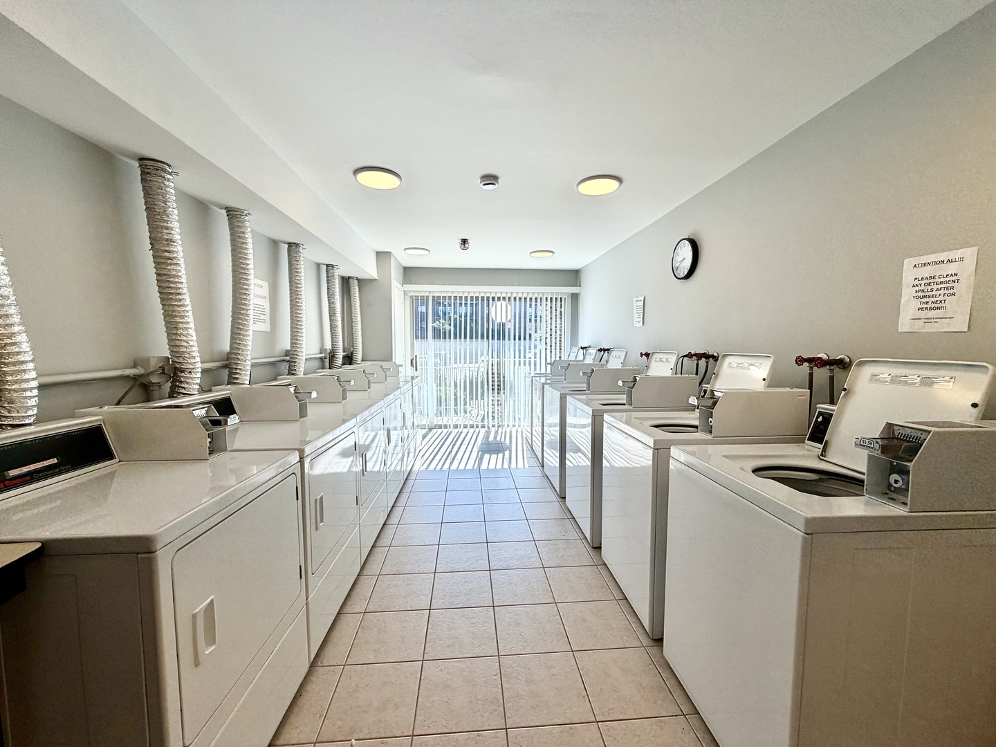 625 West Huntington Commons Road, Unit 317 Mount Prospect, IL 60056 - Photo 34 of 45